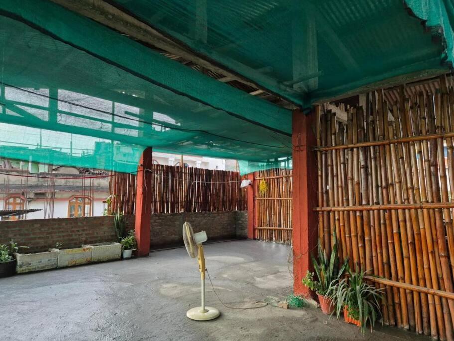 Tales Of Guwahati 1Bhk - II -Ac 200 Extra エクステリア 写真